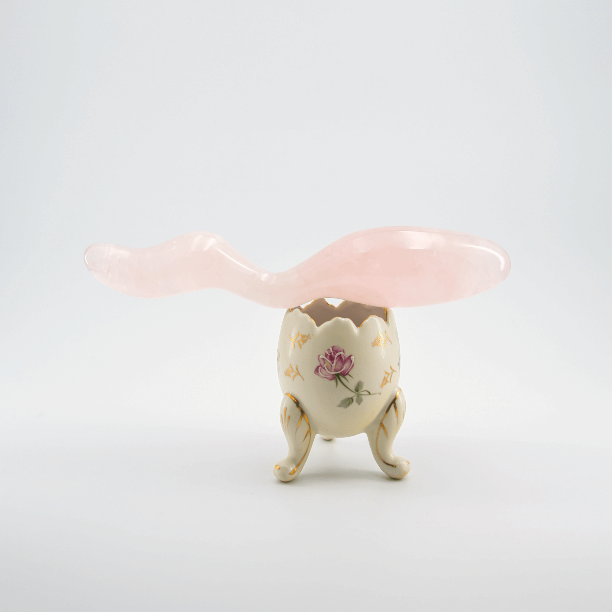 Slippery When Wet: A Complete Guide to Choosing the Lubricant for Rose Quartz and Crystal Dildos