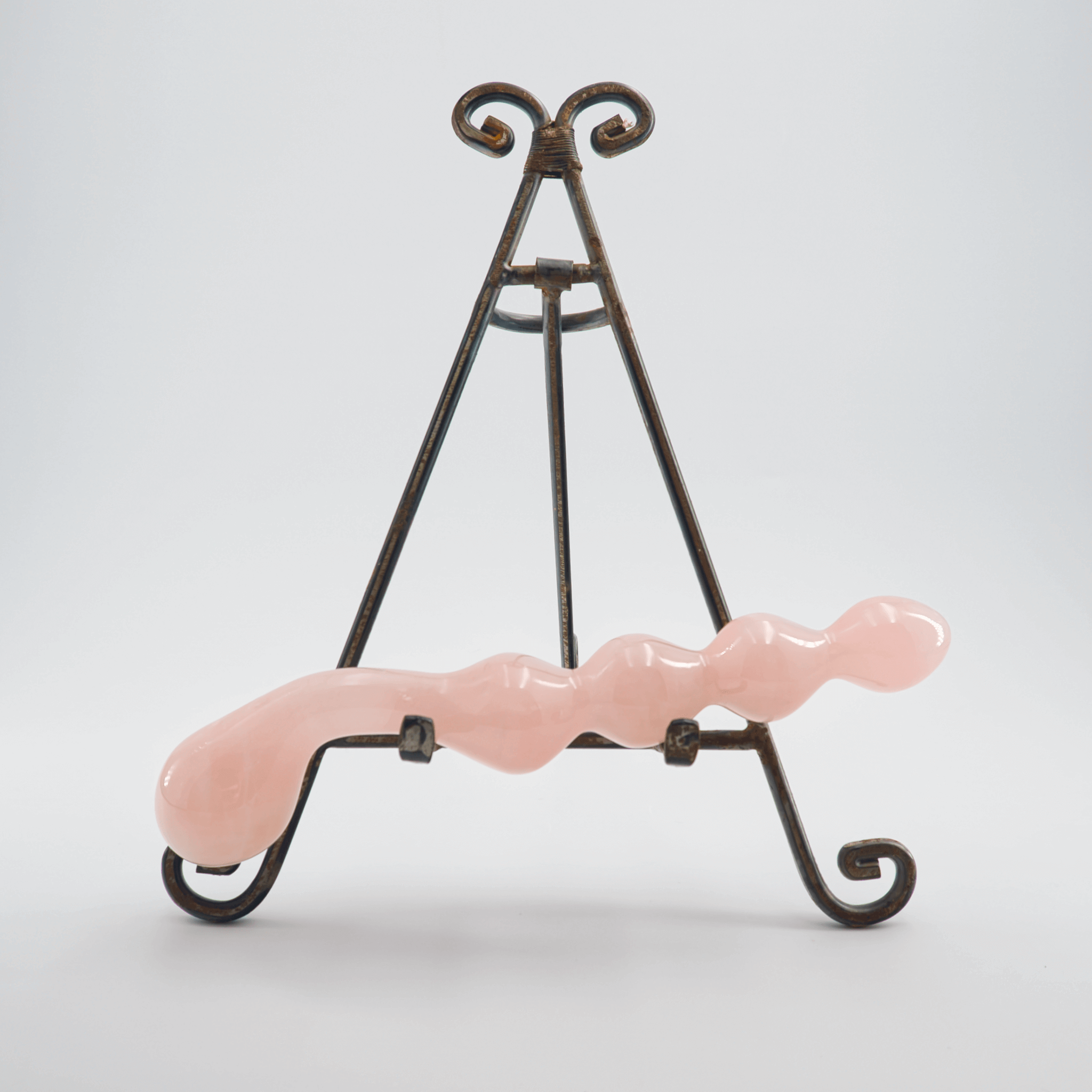Rose-quartz-dildo