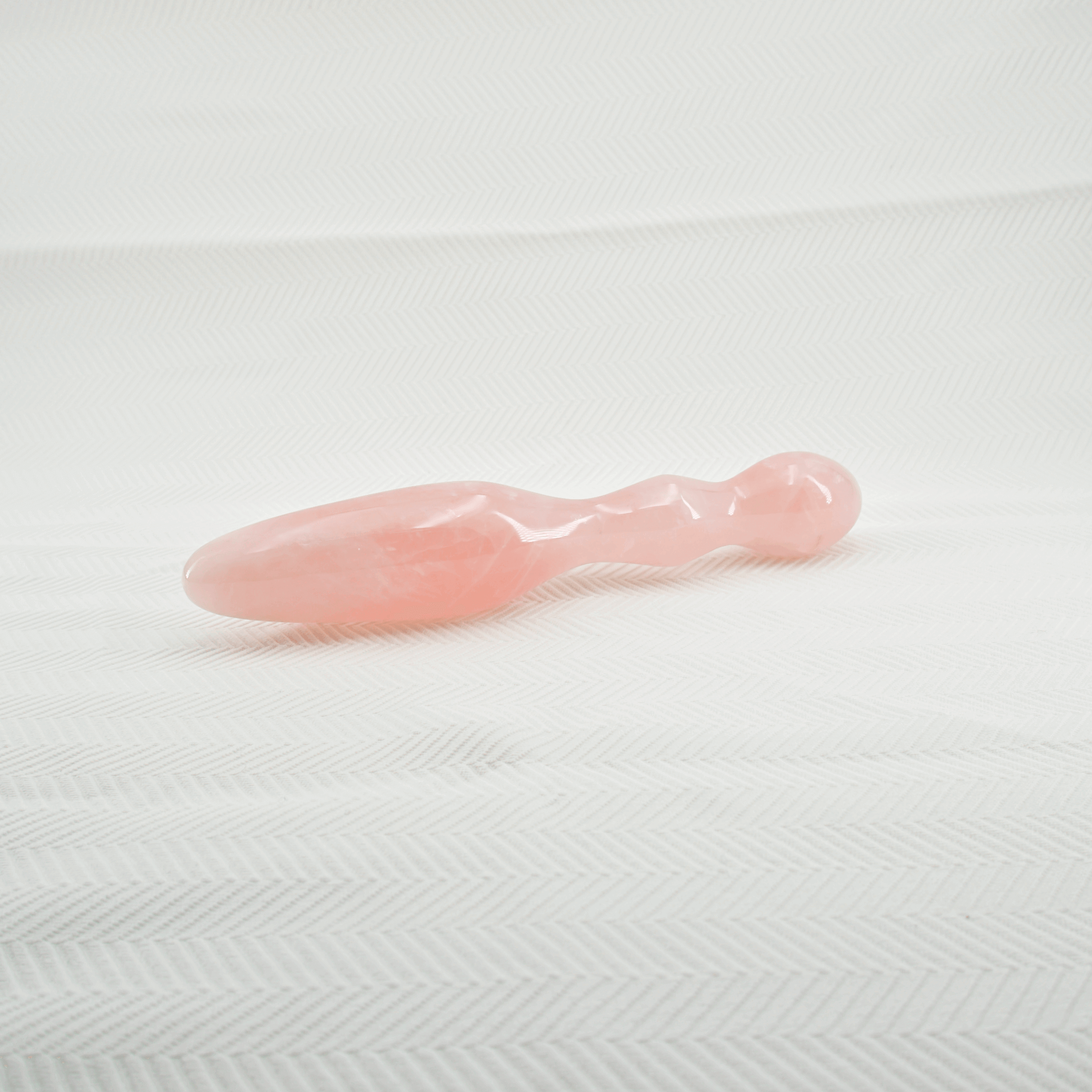 Yoni Dildo: What Your Moon Sign Says About Your Pleasure Style