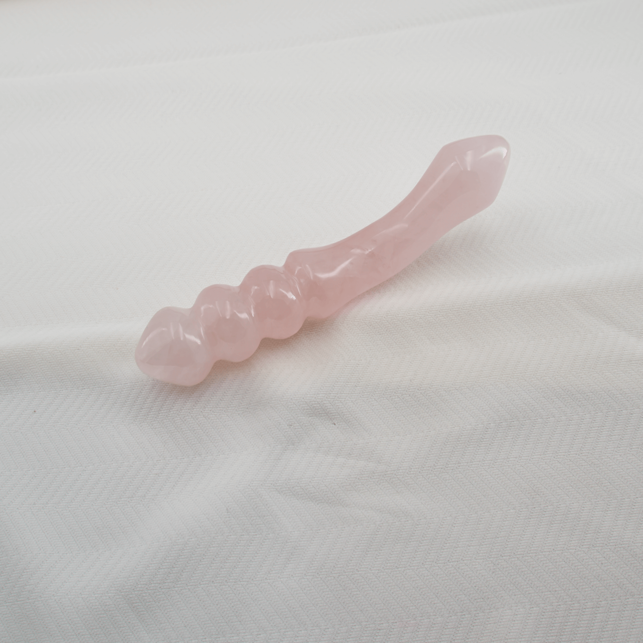 Curvona-ribbed-dildo