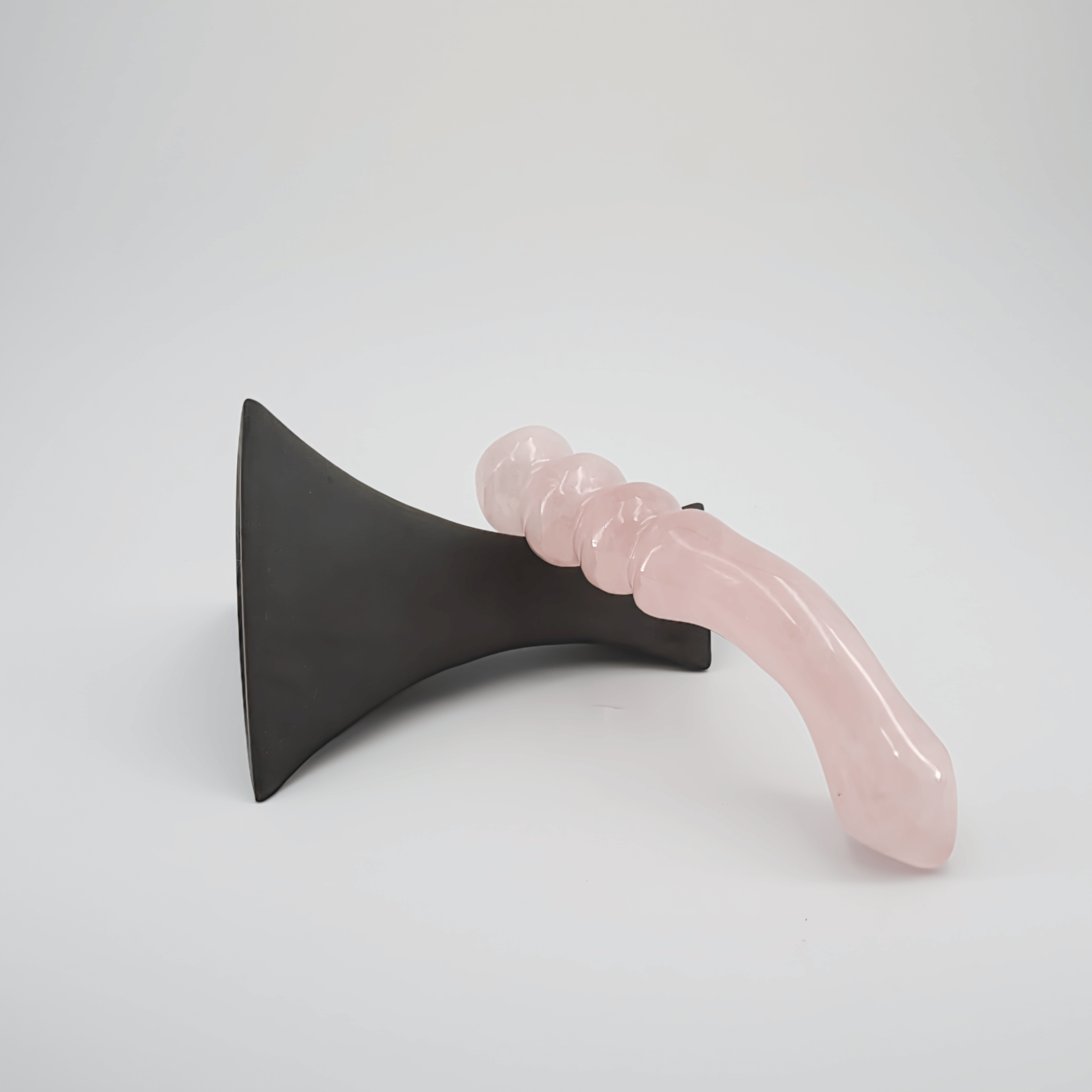 Curvona-ribbed-dildo
