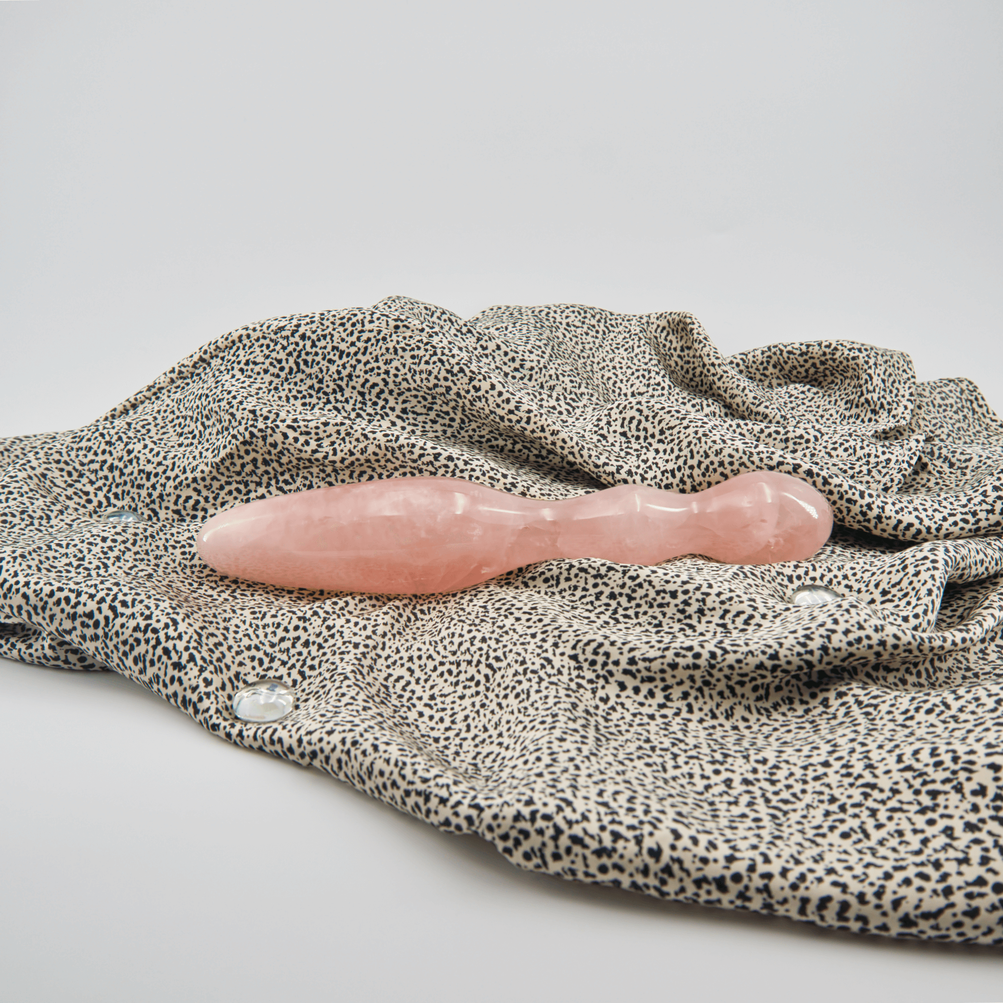 Ellure-crystal-dildo