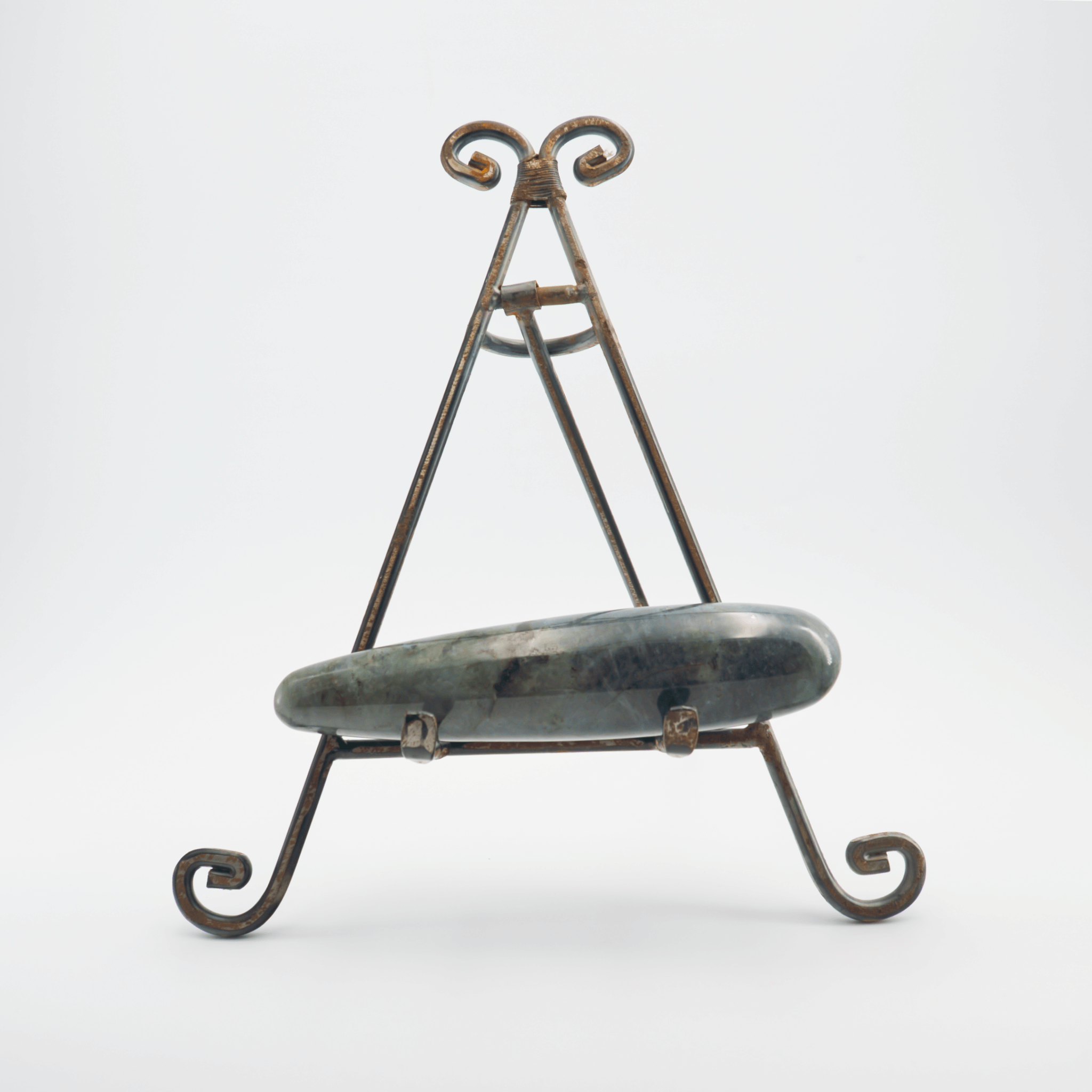 Taperella-L-yoni-wand