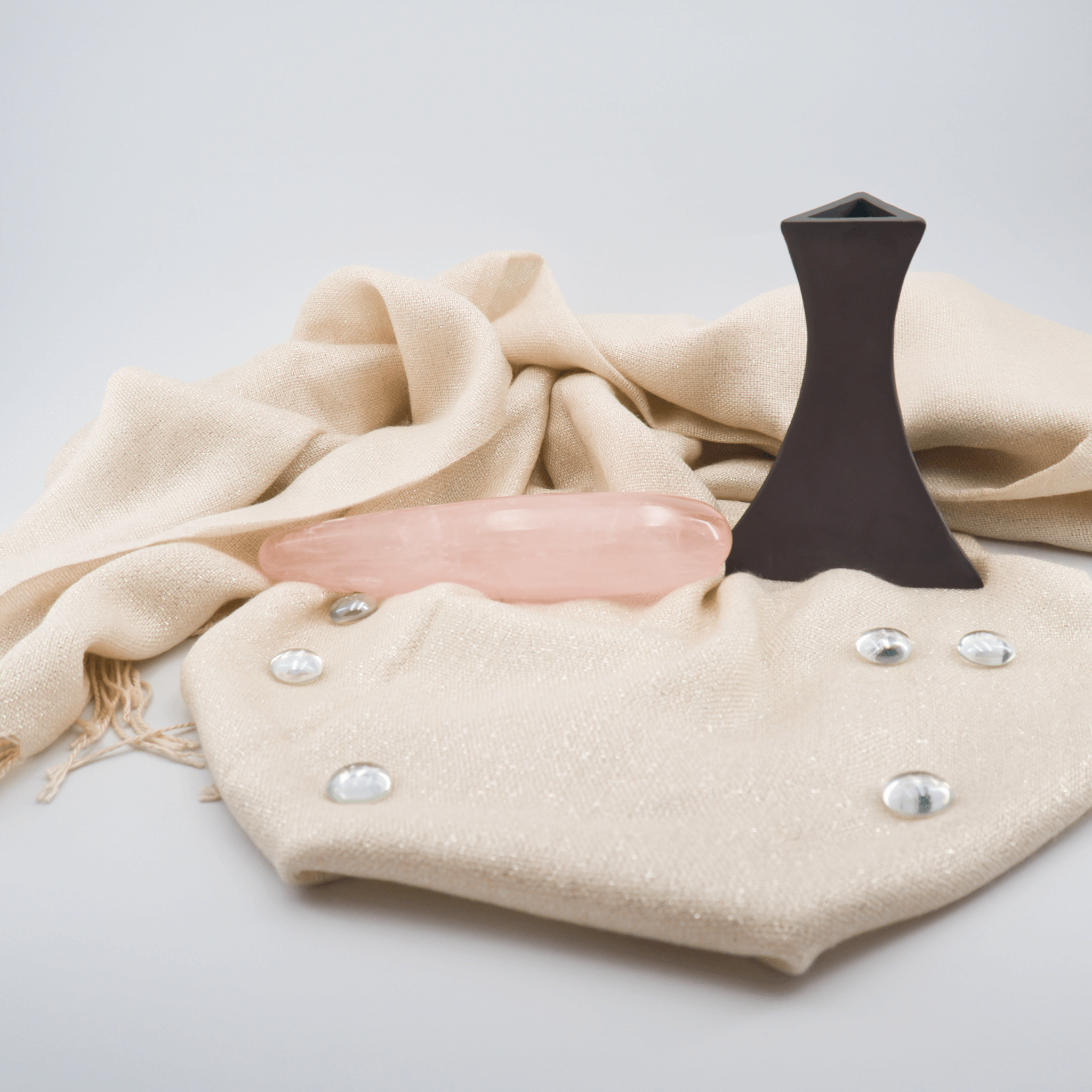 Taperella-R-yoni-wand