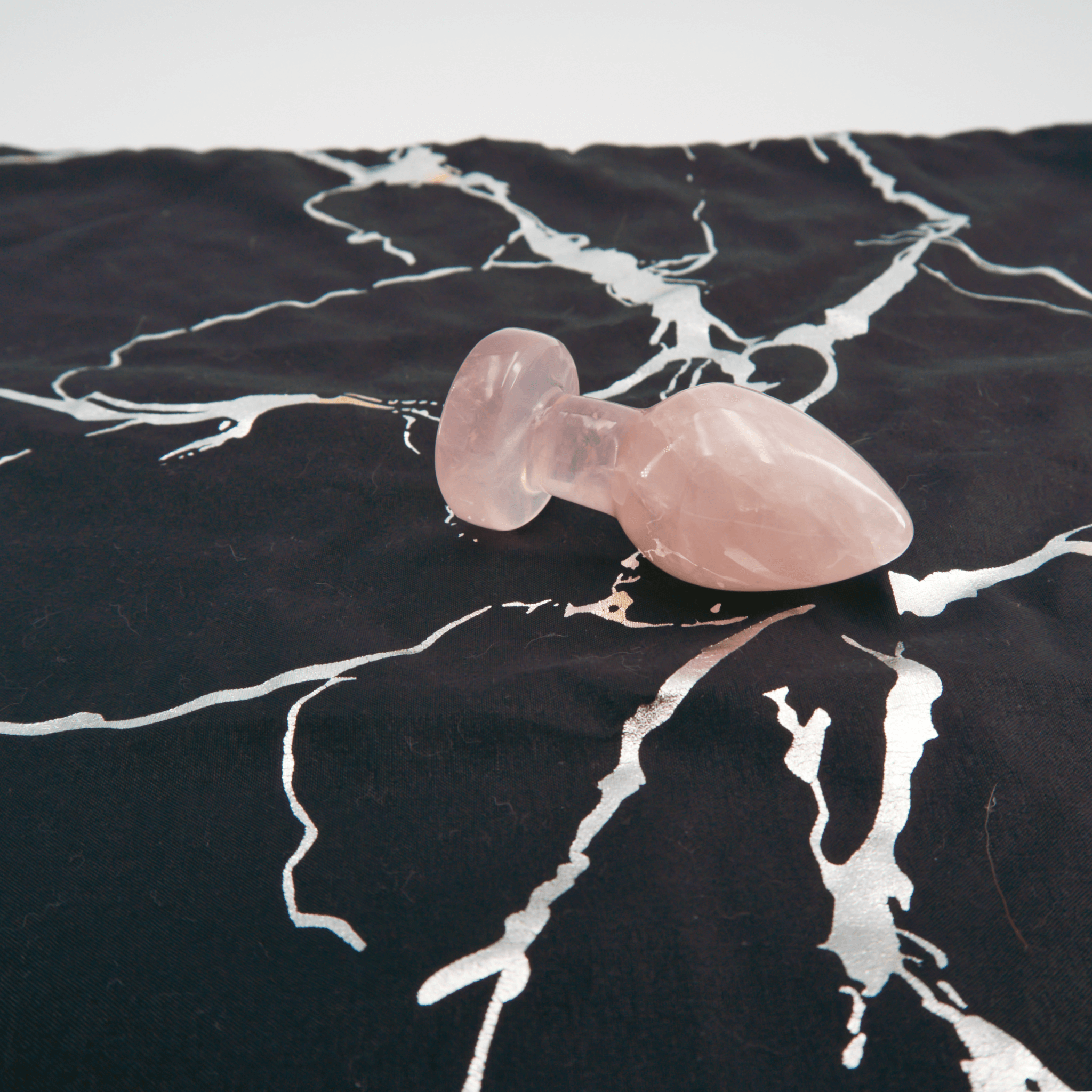 CrystalThrill Bulbous Rose Quartz / 4" Orbella