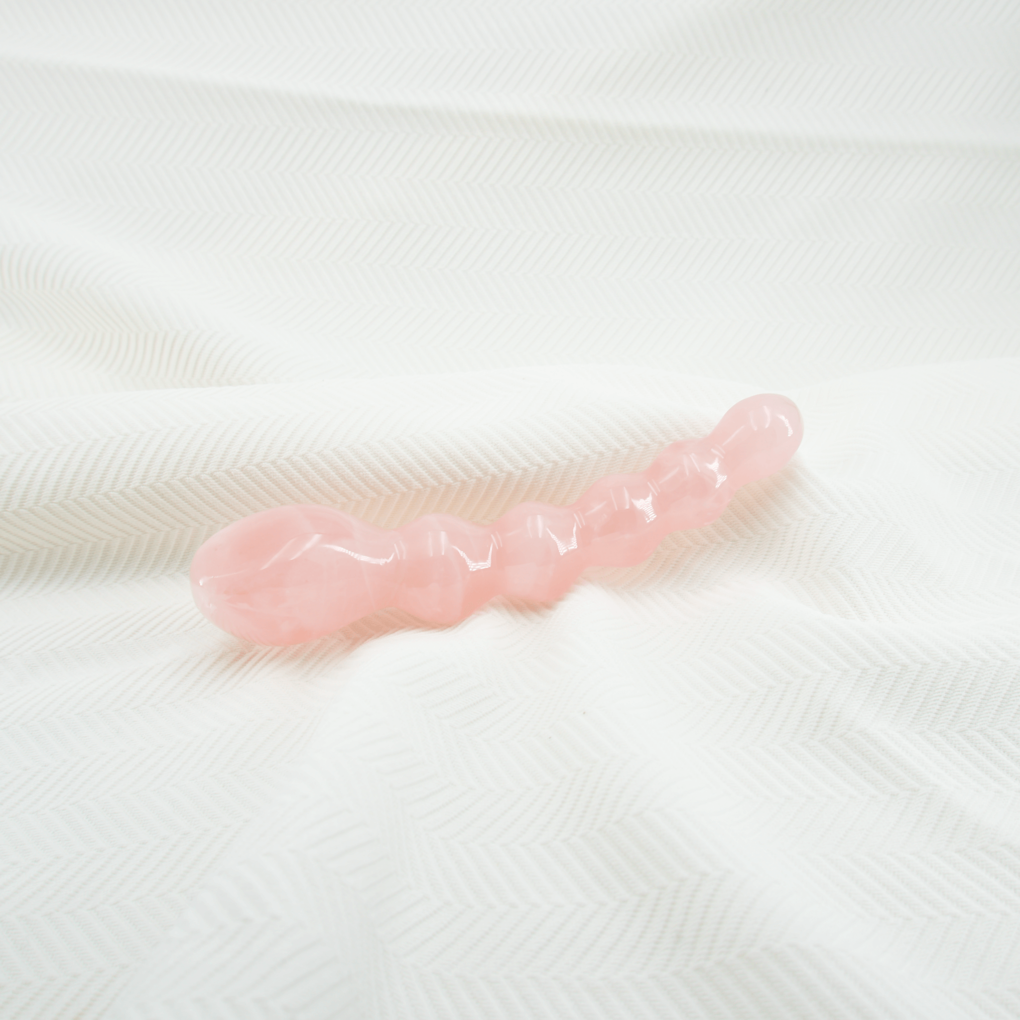 CrystalThrill Curved, Bulbous,Ribbed Rose Quartz / 7" Blooma