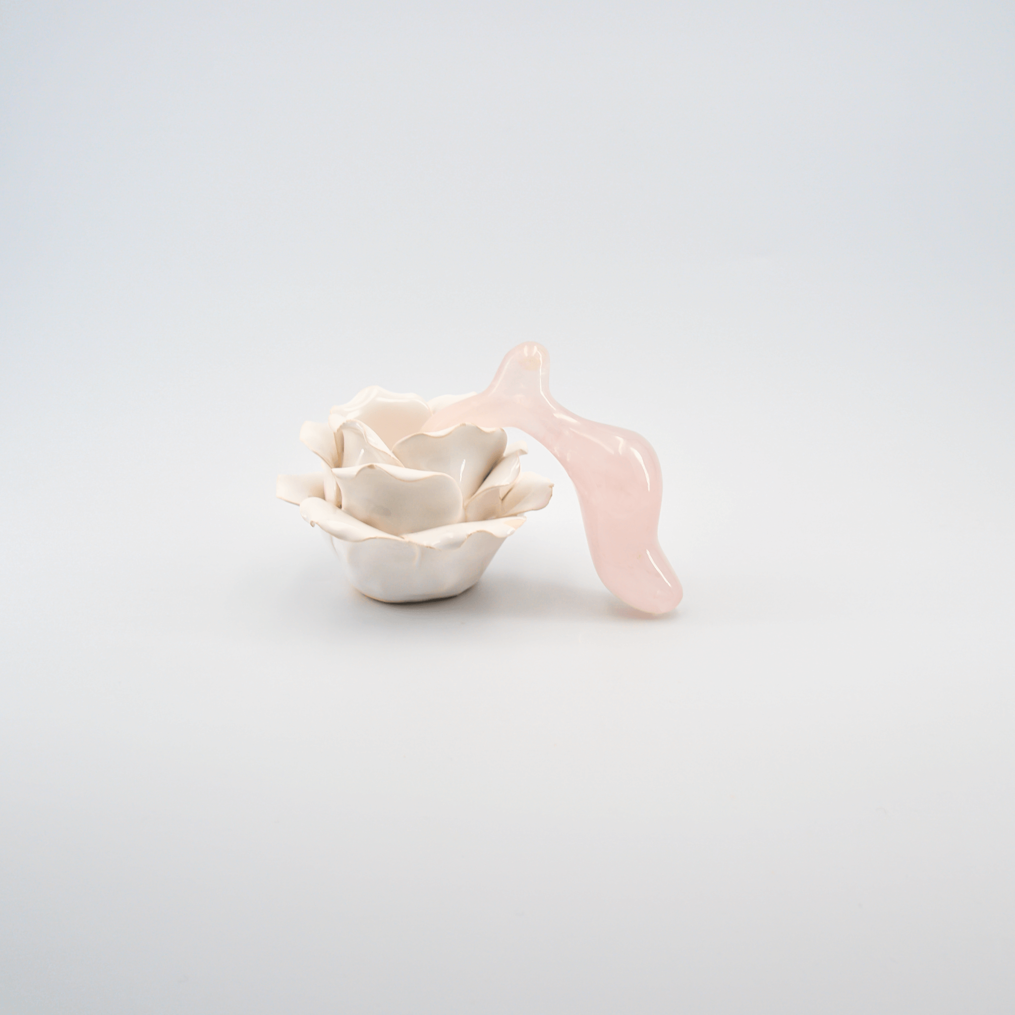 CrystalThrill Ergonomic Rounded Rose Quartz / 4" Crave