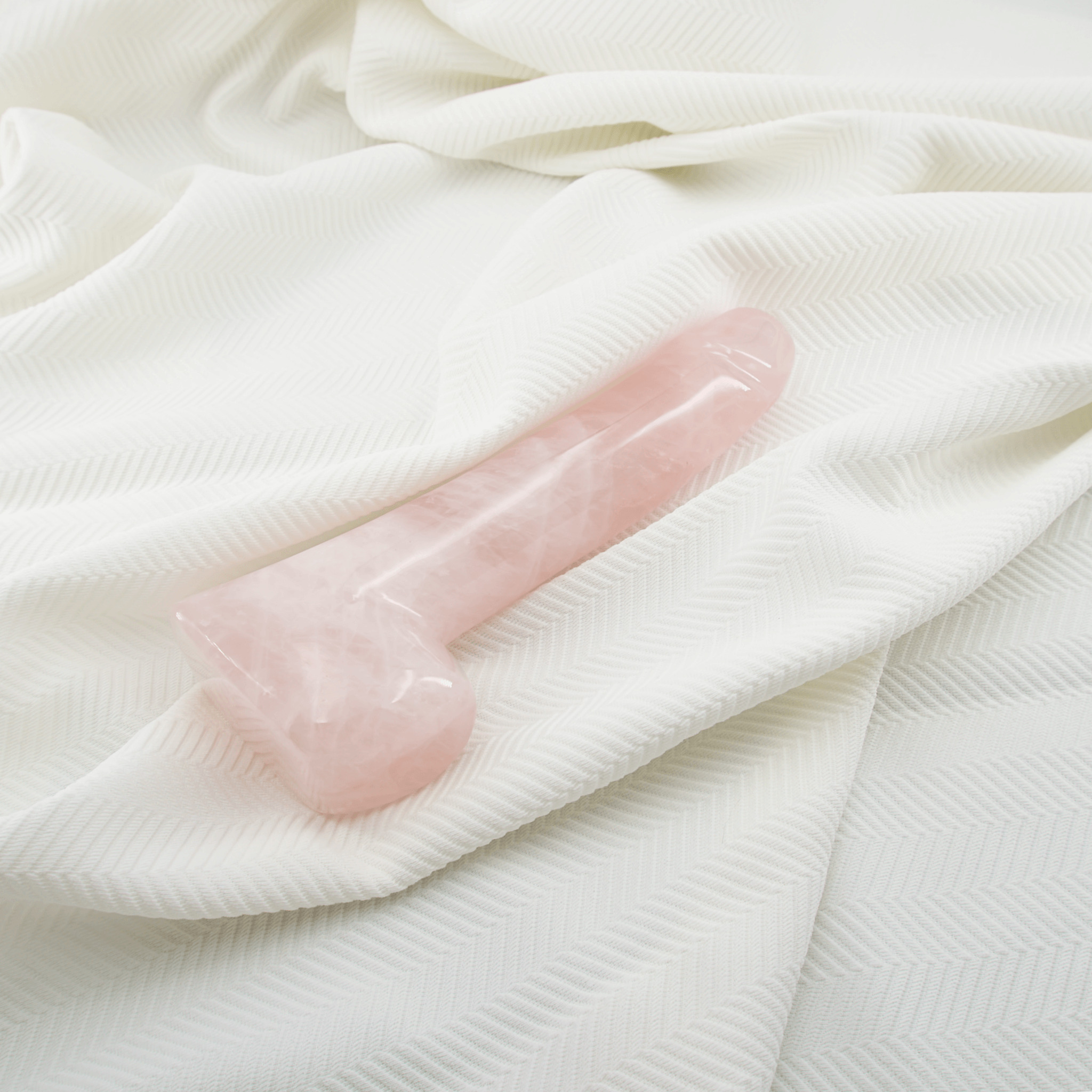CrystalThrill Realistic, Curved, Bulbous, Ribbed Rose Quartz / 9" Erosen