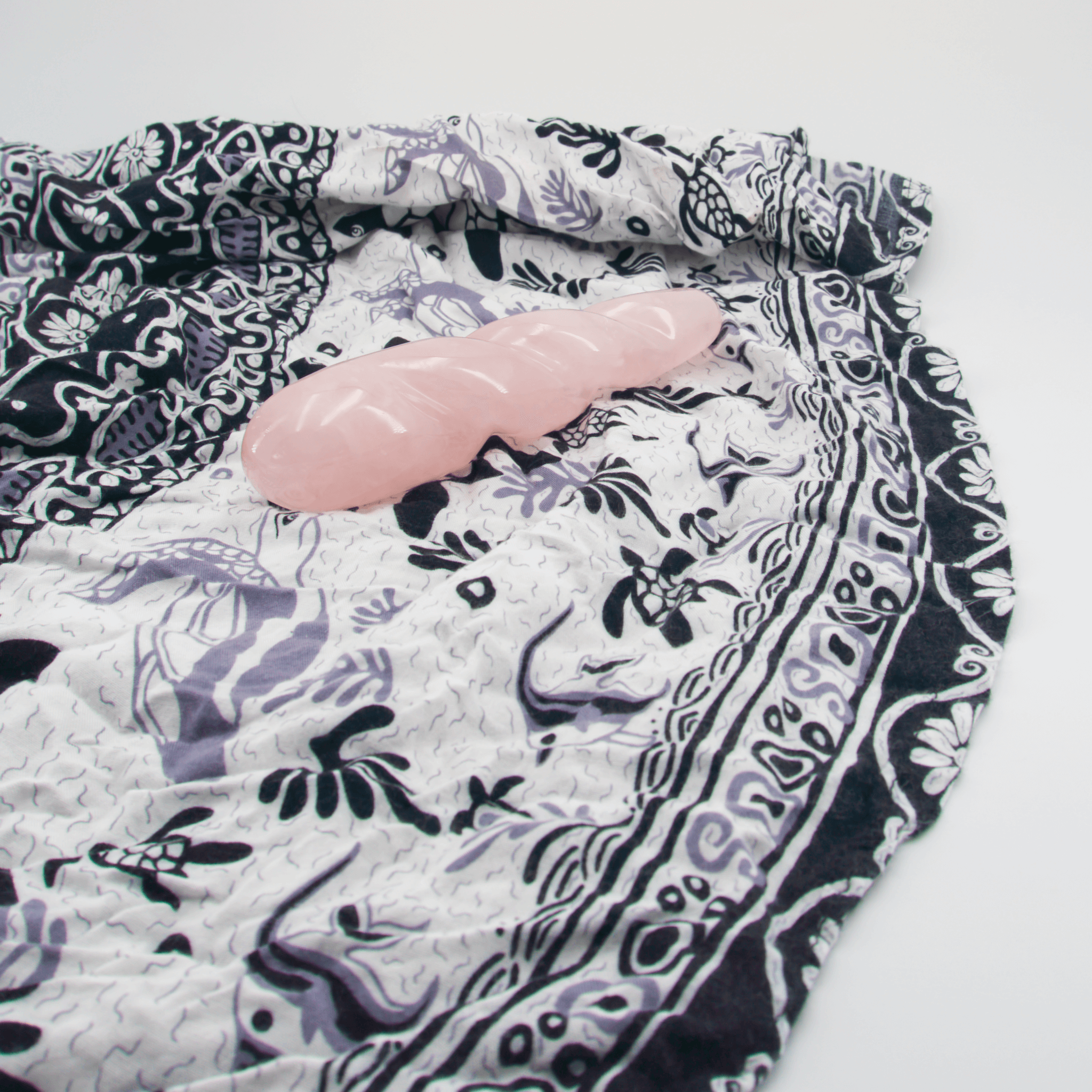 CrystalThrill Twisted,Tapered Rose Quartz / 7" Ripplea